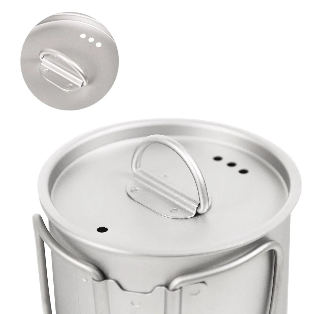 SilverAnt Ultralight Titanium Cup with Lid featuring a lightweight design ideal for outdoor adventures in the UAE.