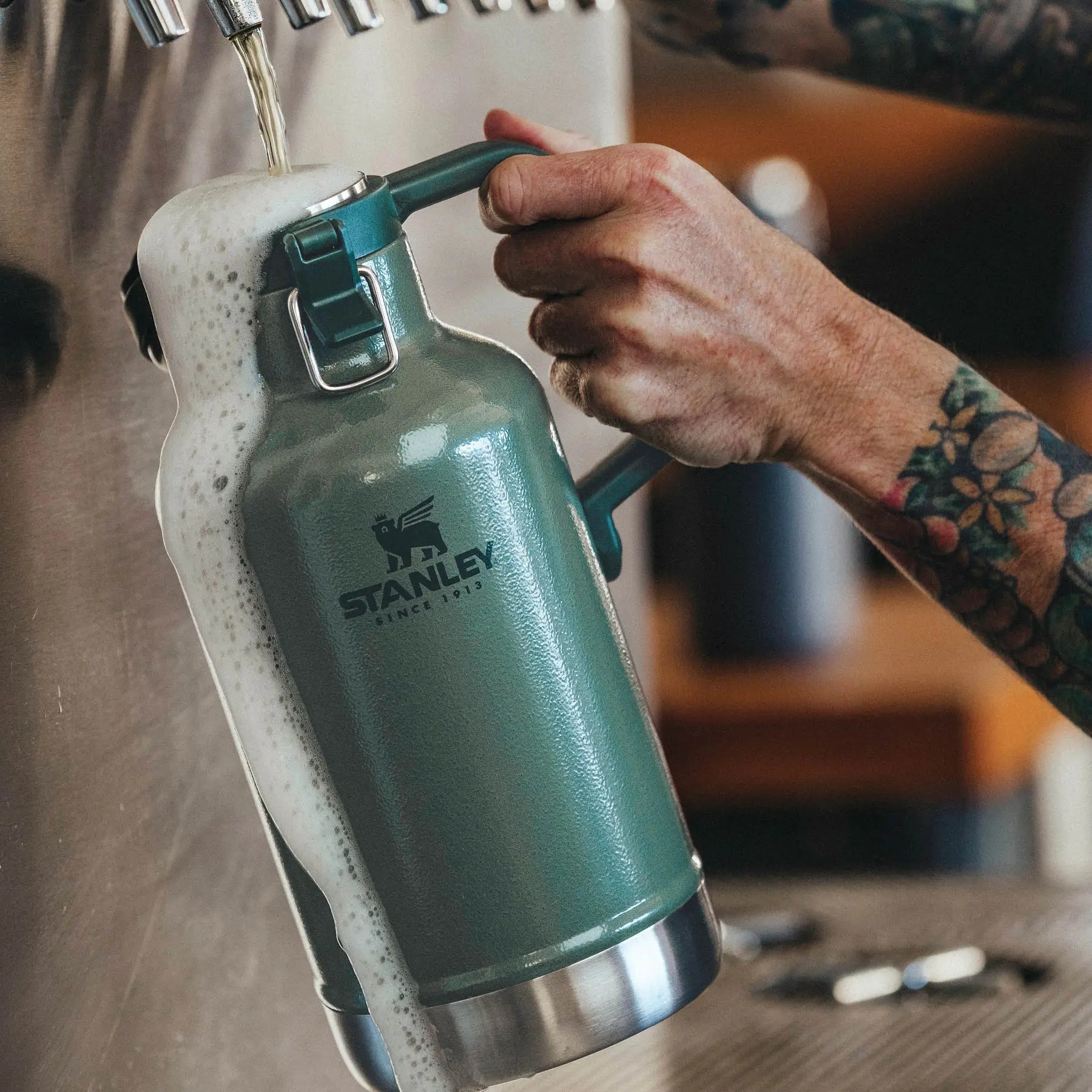 Stanley Classic Easy-Pour Growler 64 oz - Shop  Thermoses at  Trekaline