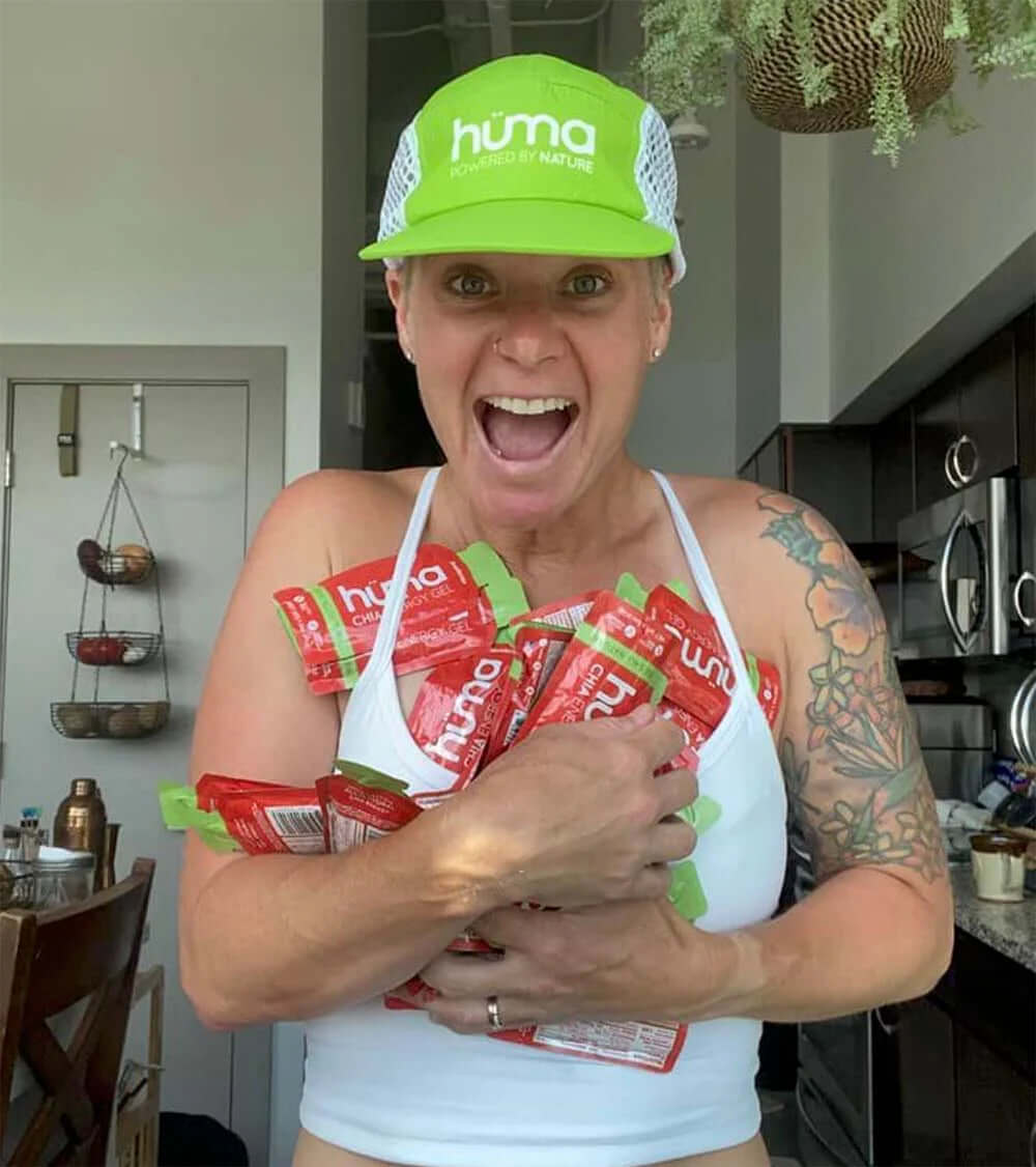 carrying Huma Chia Energy Gel - Strawberries