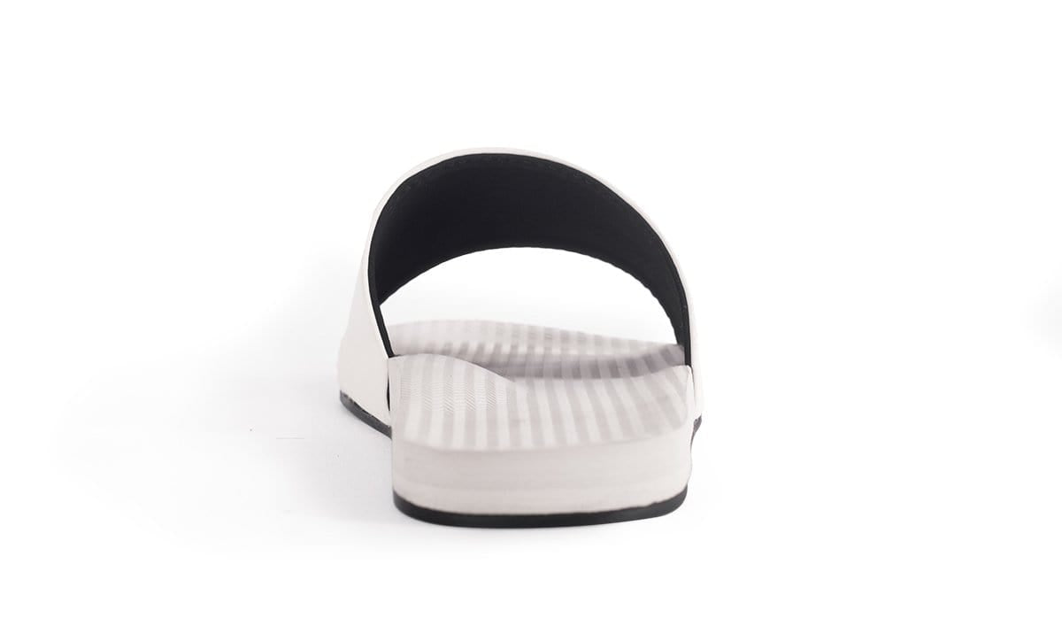Indosole Women's ESSNTLS Slides
