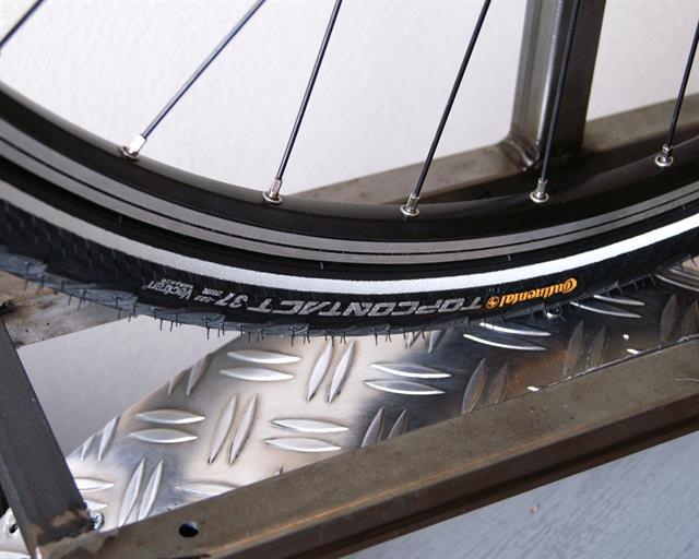 Continental Top Contact II City Road Tire - Shop  Road Bike Tires at  Trekaline