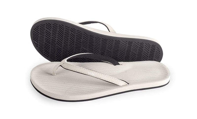Indosole Women's ESSNTLS Flip Flops
