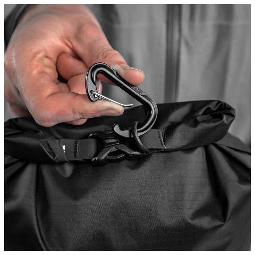 Matador Flatpak Dry Bag - 8L - Shop  Roll-Top Dry Bags at  Trekaline