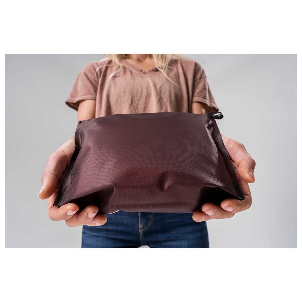 FlatPak Zipper Toiletry Case - 2.25L - Shop  Toiletry Bags at  Trekaline