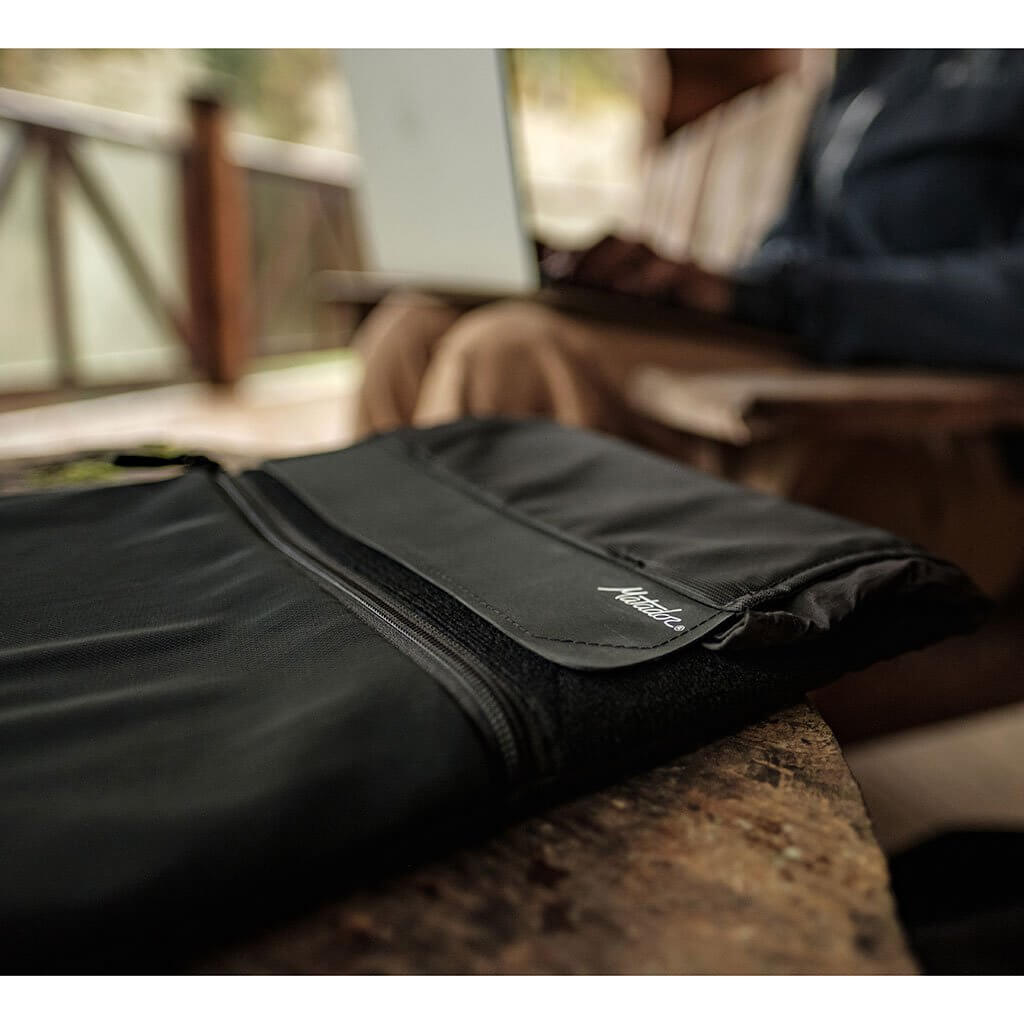 Laptop Base Layer - Shop  Messenger Laptop Bags at  Trekaline