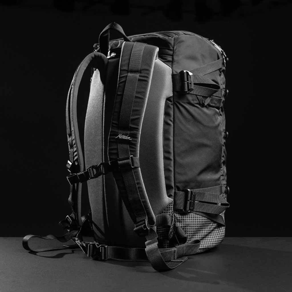 SEG28 Travel Backpack - Shop  Travel Daypacks at  Trekaline