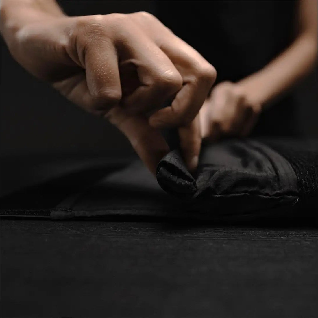 Matador Laptop Base Layer Padded Sleeve - Shop  Messenger Laptop Bags at  Trekaline