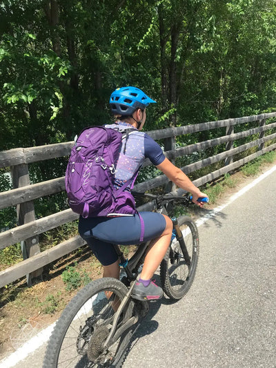 Osprey Tempest 9 Daypack - Women - Shop  Daypacks at  Trekaline