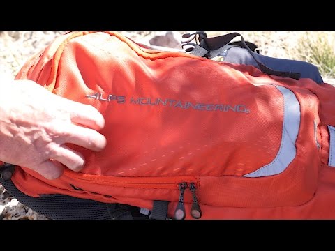 Alps Mountaineering Hydro Trail 17 Hydration Pack
