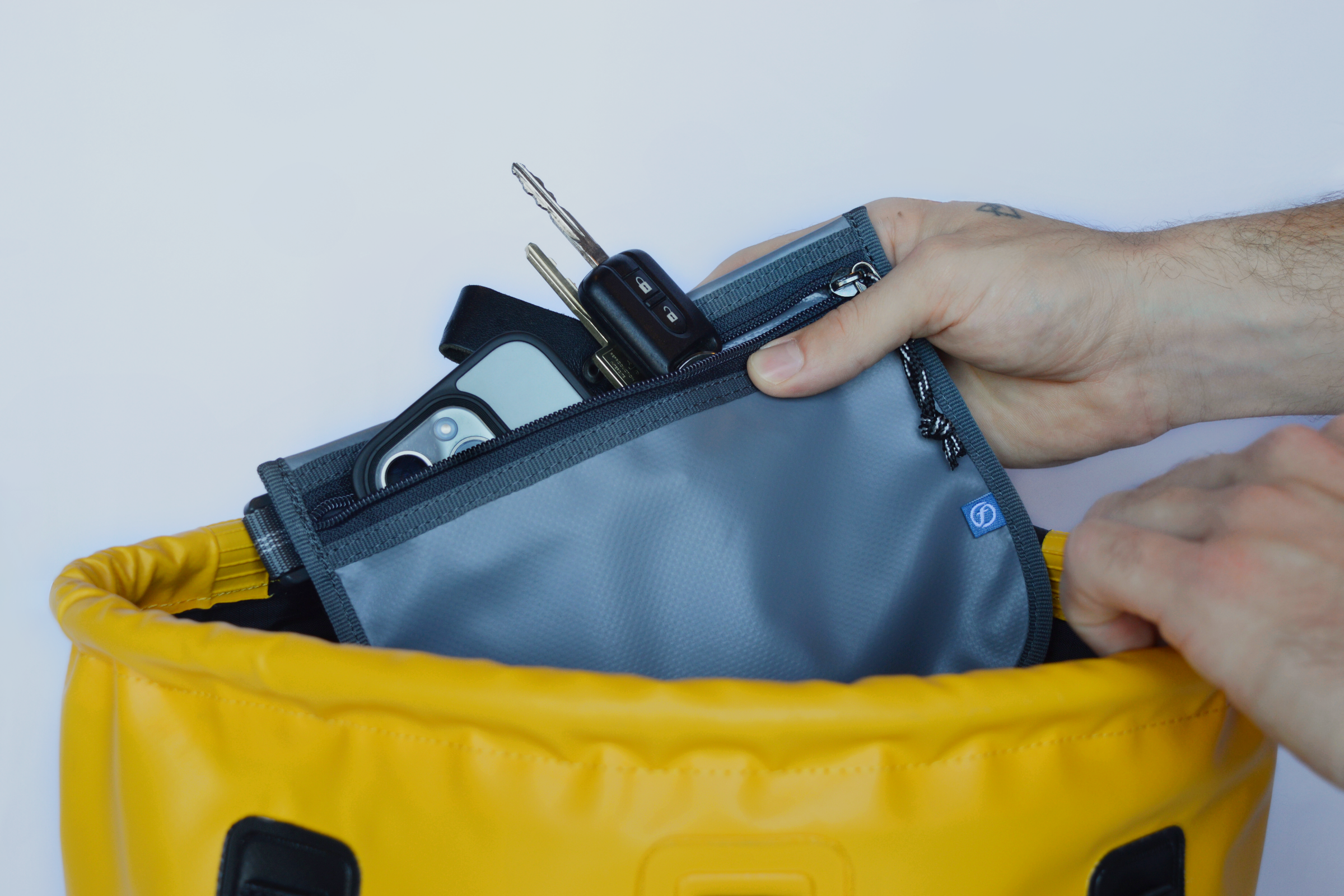 Feelfree Track Dry Backpack - Shop  Dry Backpacks at  Trekaline