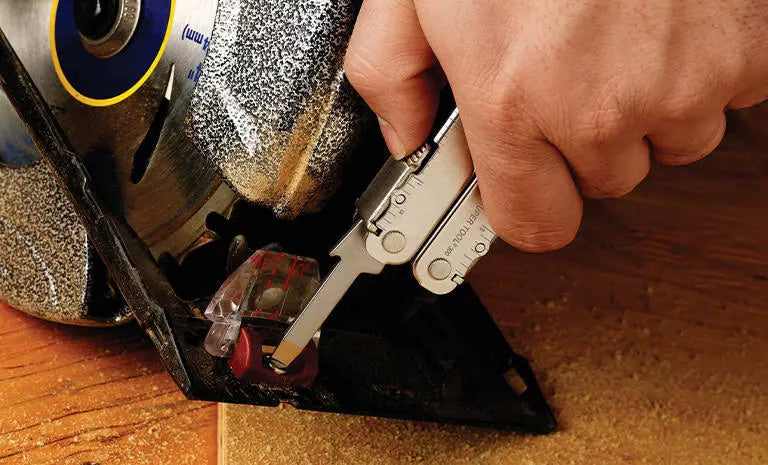 Leatherman Super Tool 300 - Shop  Multi-Tools at  Trekaline